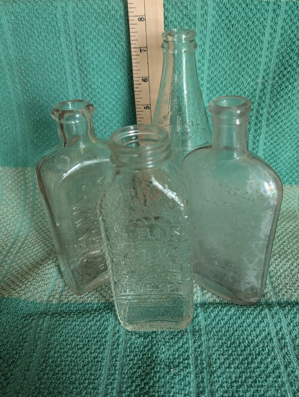 Set Distressed Glass Bottles, Artists, Photo, Display, Collectors - Picture 2 of 7